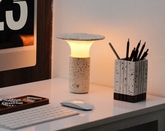 Handcrafted Jesmonite Table Lamp - Wireless Lamp - Garden Lamp - Dimmable LED light - Lamp for indoors and outdoors - Housewarming Gift