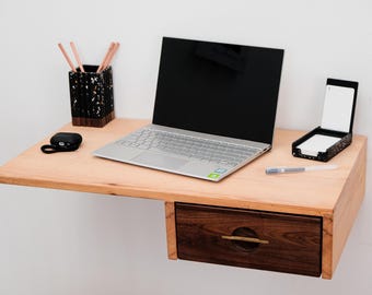 Solidne drewniane biurko pływające z szufladą, biurko do domowego biura z uchwytem mosiężnym, ręcznie robiony wiszący stół ścienny, oszczędzające miejsce stanowisko robocze montowane na ścianie
