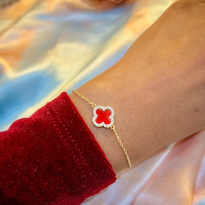 Single Clover bracelet red agate, elegant minimalist bracelet for women silver clover bracelet gold plated bracelet