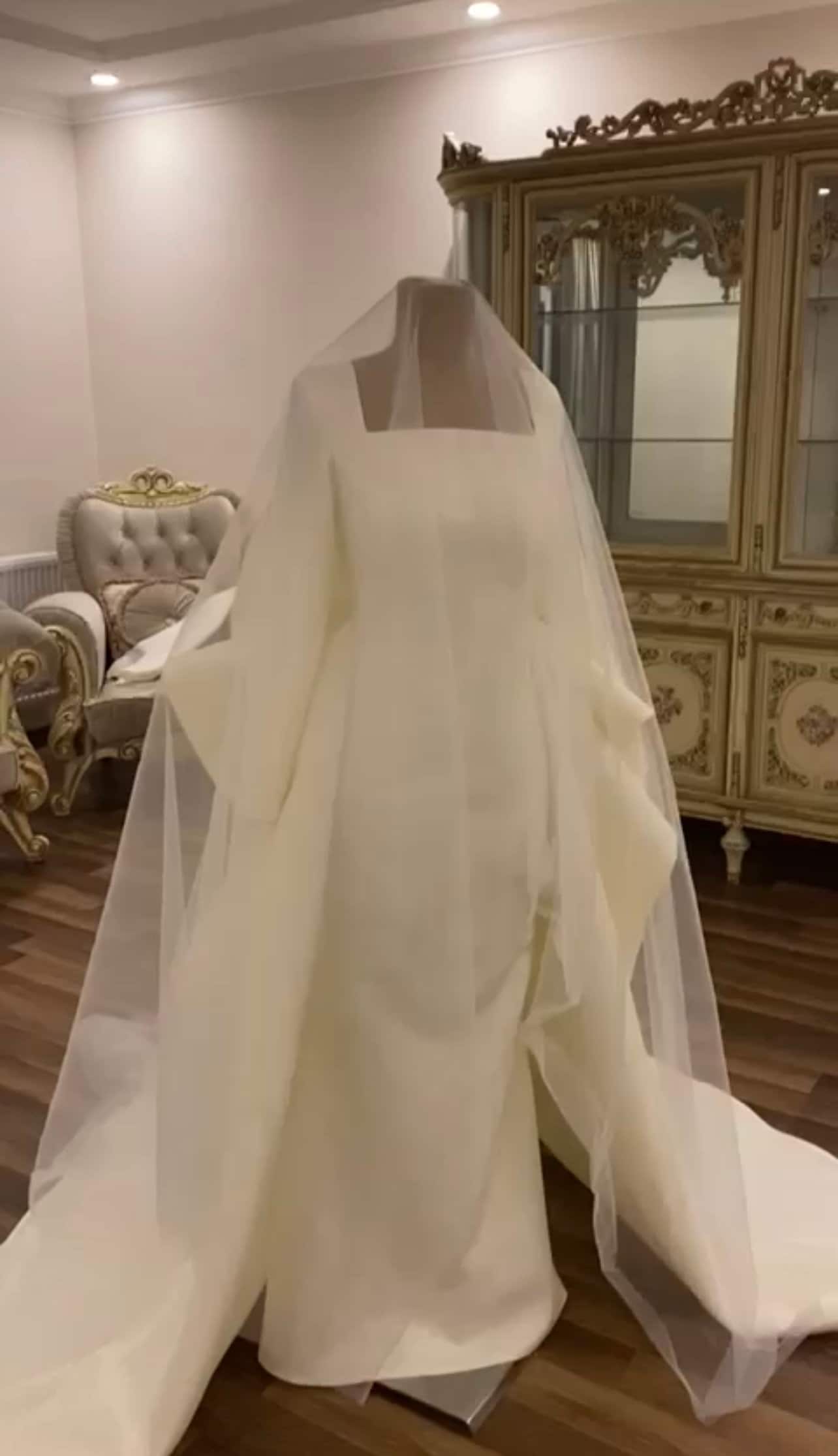 Classic Timeless Wedding Dress - Etsy