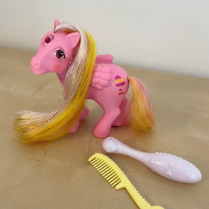 My Little Pony Princess Brush ‘n Grow Glittering Gem // G1 // Pink Winged Pony with Gem and Glittery Hair