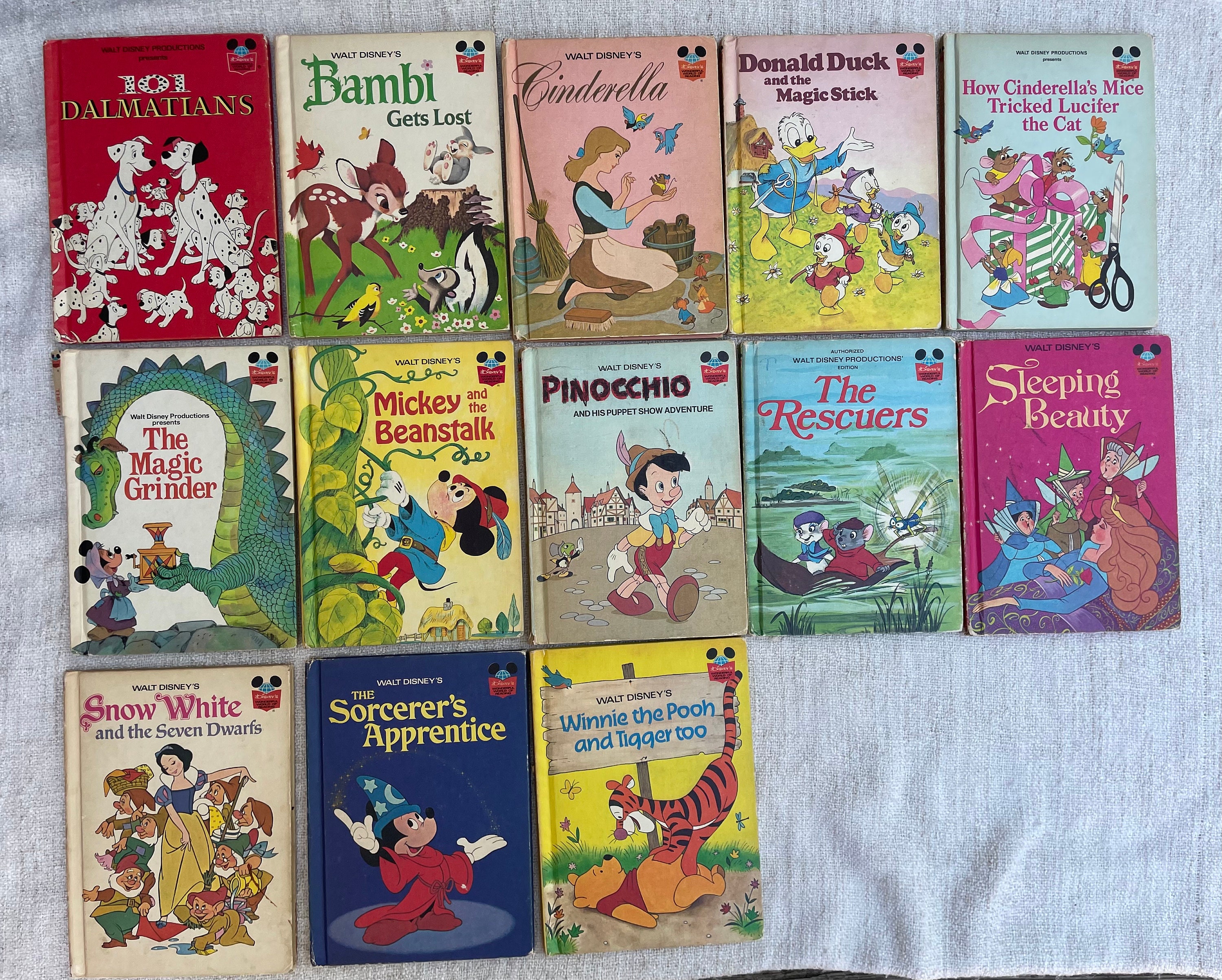【ビンテージ】Wonderful World of Walt Disney Vintage Walt Disney Wonderful World Of Reading Books Book
