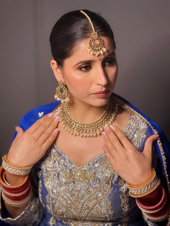 Light Gold Necklace, Earrings Tikka Set Indian Jewelry South Asian  Jewelry Tikka Earrings Danglers Partywear Golden Necklace