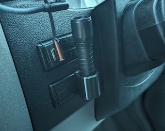 Torcia elettrica da montare sul cruscotto del Mercedes Sprinter