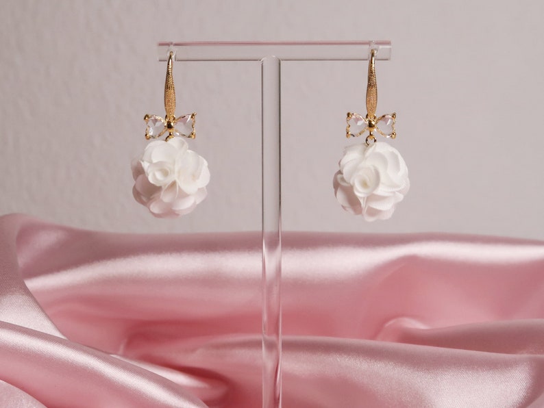 YUMI Sweet 18K Gold Plated Flower Dangle Earrings Zircon loop Fabric pompom pendant Handmade girls' earrings in white and pink image 4