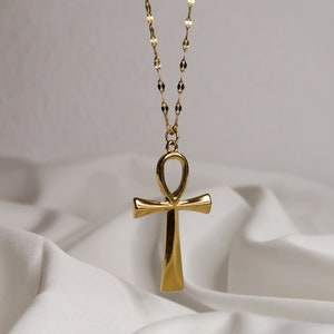 LE CAIRE Collier doré avec pendentif croix égyptienne Croix Ankh Ankh Chaîne en acier inoxydable gaufrée délicate Bijoux symboliques image 3