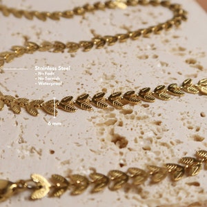 LIVIA Collar de Hojas en Oro y Plata Acero inoxidable de alta calidad Corona de laurel Diosa griega romana Joyería unisex del Imperio Romano imagen 4
