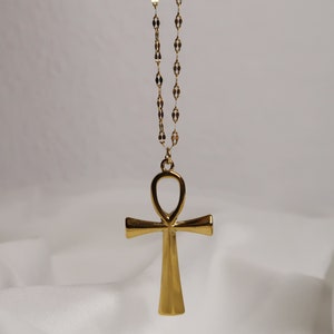 LE CAIRE Collier doré avec pendentif croix égyptienne Croix Ankh Ankh Chaîne en acier inoxydable gaufrée délicate Bijoux symboliques image 8