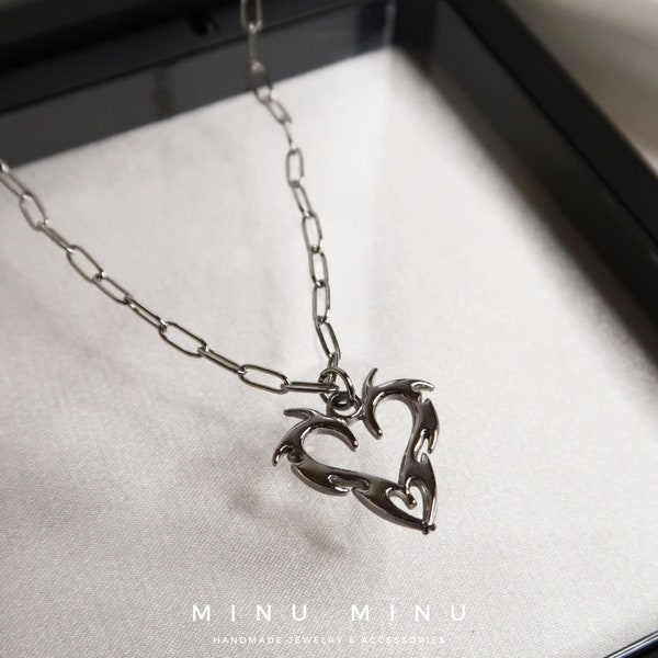 YIN - Edgy Unisex Heart Necklace | Stainless steel | Tribal 90s style | Handmade | Futuristic Eboy Egirl Goth Punk Grunge Cool Girl Necklace