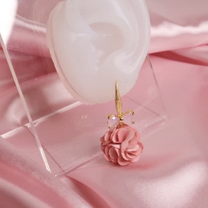 YUMI Sweet 18K Gold Plated Flower Dangle Earrings Zircon loop Fabric pompom pendant Handmade girls' earrings in white and pink image 9