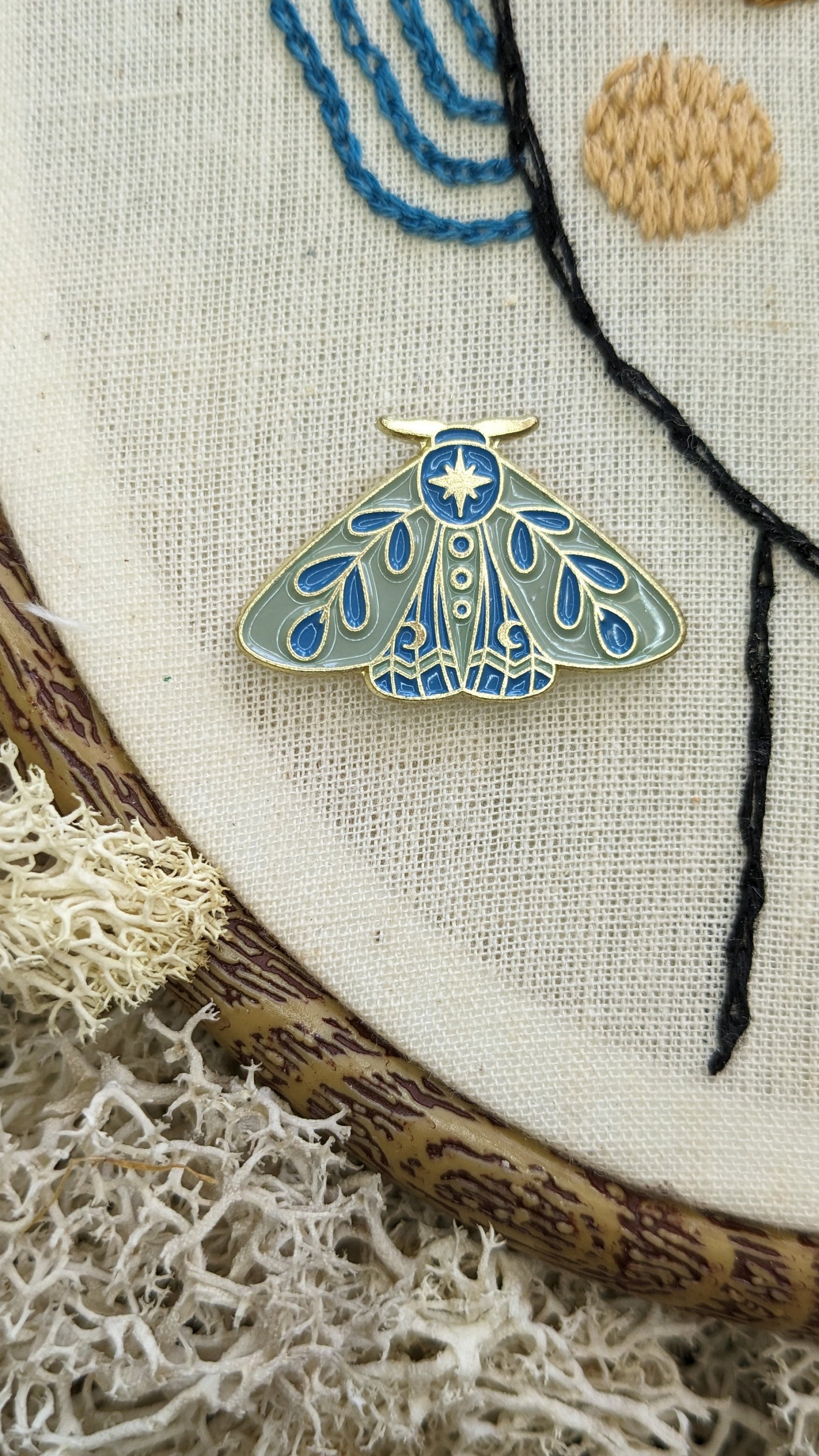 Butterfly Magnetic Needle Case & Needle Minder Set - Cute Blue Butterfly For Cross Stitch & Embroidery