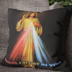 Divine Mercy Jesus Pillowcase, Religious Pillowcase, Spun Polyester Square Pillow Case, Home Decor, Religious Gift, Catholic Pillow Cover,