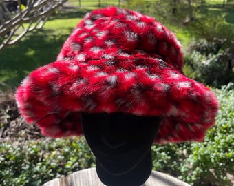 Fun red soft fur bucket hat with a velvet lining