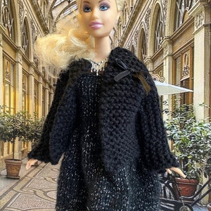 Robe bustier en laine noire pailletée, veste noire avec petit nœud ruban tricot vêtement poupée fait main France image 2