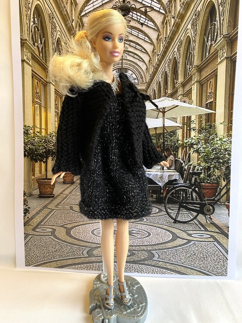 Robe bustier en laine noire pailletée, veste noire avec petit nœud ruban tricot vêtement poupée fait main France image 4