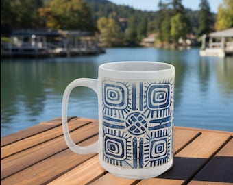 Taza ideal para un compañero de fraternidad o una compañera de hermandad. Esta taza azul sobre fondo blanco de tela te encantará. Disponible en 2 tamaños.