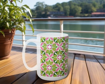 Taza de concientización sobre el cáncer de mama con cinta rosa.  Disponible en 2 tamaños: 11 onzas y 15 onzas.