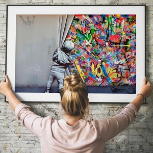 Hinter dem Vorhang, Banksy Kind, Banksy Wandkunst, Banksy Bunte Graffiti, Banksy Junge Gedruckt, Banksy Wandkunst, Urban Style, Kinder Graffiti