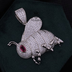 Colgante personalizado con forma de abeja y fianza, colgante de diamantes de moissanita VVS helados, joyería de diamantes de plata de ley 925, regalo con colgante de insecto