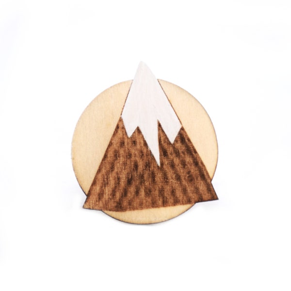 Wooden pin Badge Brooch White painted Mountain with snow Minimalistic Laser cut Gift idea Holz Stift Rucksacknadel Geschenk PL/ENG
