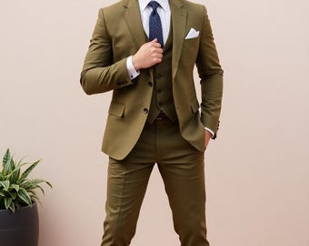 オリーブグリーンのスリーピーススーツ：スリムフィットウェディング
