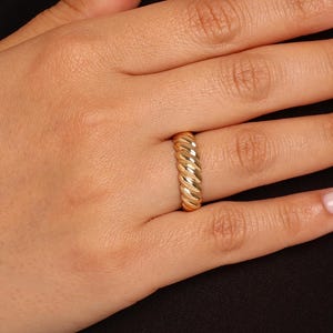 14K Gold Croissant Dome Ring, Bold Twisted Rope Band, Chunky Solid Gold Statement Ring for Women, Elegant Everyday Jewelry Gift for Her