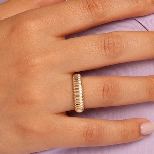 Bold 14K Gold Dome Ring – Chunky Solid Gold Band with Sculptural Texture, Statement Gold Ring for Everyday or Modern Wedding Style