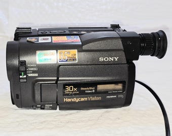 Sony Handycam DCR-SR62E HDD 30GB Digital Video Camera Recorder Sony Handycam DCR-SR62E HDD 30GB Digital Video Camera Recorder