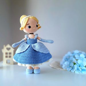Amigurumi Cinderella Crochet Doll Pattern | Princess Amigurumi PDF Tutorial | Fairytale Disney Princess Crochet Pattern