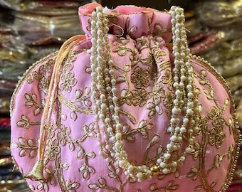 Lot Of 200 Indian Handmade Women&#39;s Embroidered Clutch Purse/Pouch/Drawstring Bag, Wedding Favor/Return Gift For Guests Free Express Delivery