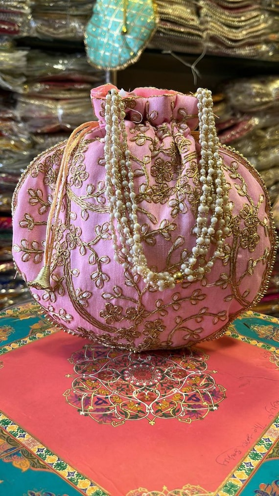 Lotto di 200 pochette/marsupio/borse con coulisse ricamate da