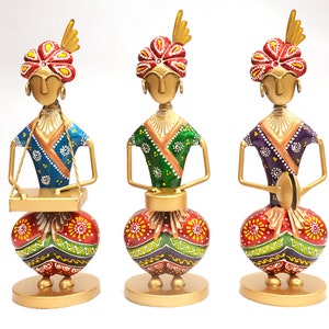 Handgeschilderde metalen Rajasthani-muzikant set/decoratief cadeau-item/pronkstuk voor interieur/tafeldecor, kerstdecor/gratis expreslevering