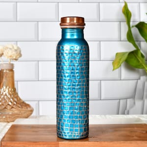 Zuiver koperen gehamerde waterfles voor verbinding Gratis en lekvrij, handgeschilderd kunstwerk, gezondheidsvoordeel ayurveda, gratis expreslevering