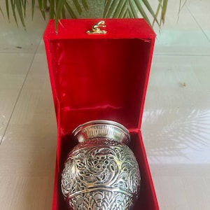Duitse zilveren handgegraveerde kalash, hindoeïstisch ritueel pot in geschenkverpakking, kalash voor puja, diwali pooja, poeja-accessoires, gratis expreslevering