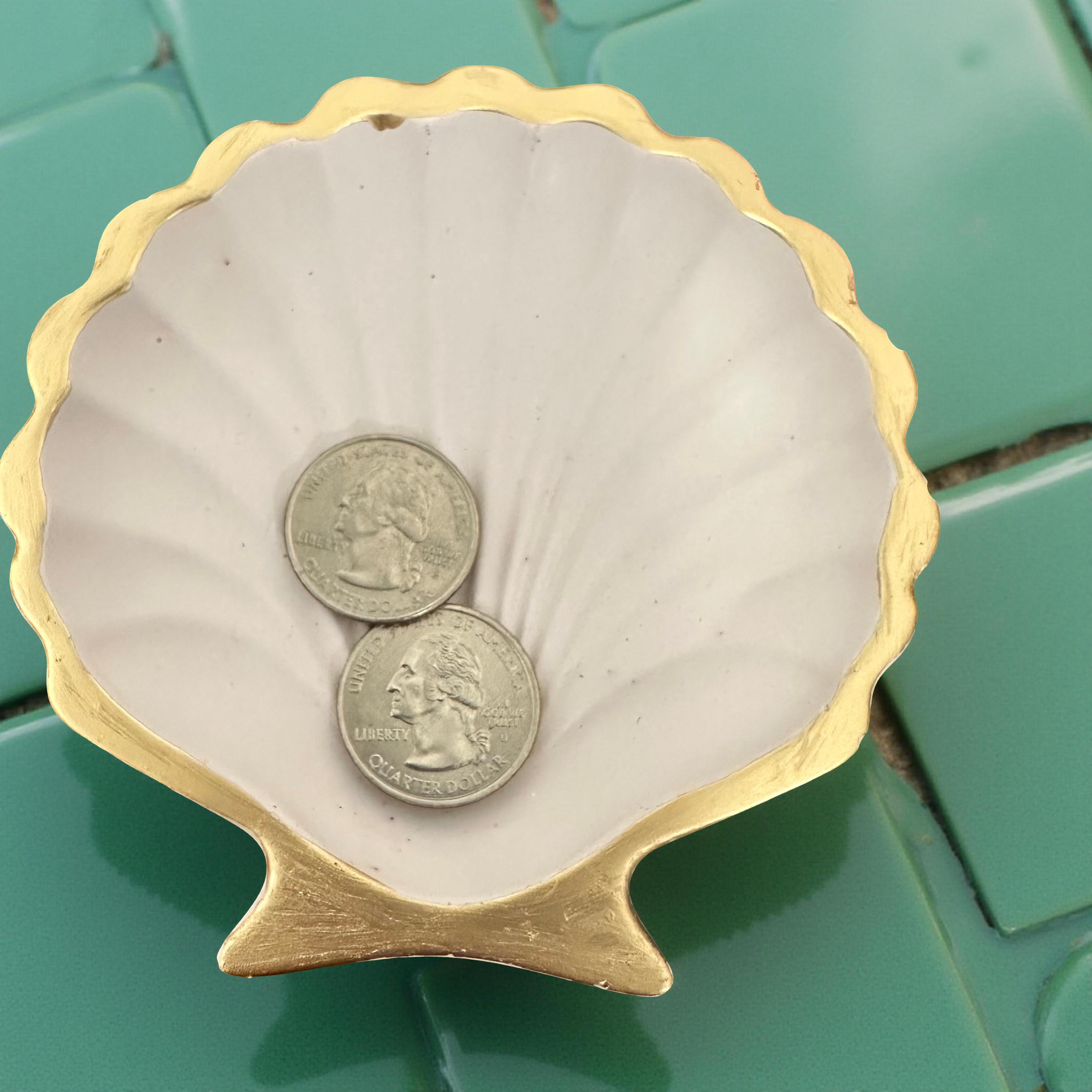 Luxurious Handcrafted Scallop Shell Trinket Dish with Gold Rim - Coastal Home Decor & Jewelry Tray