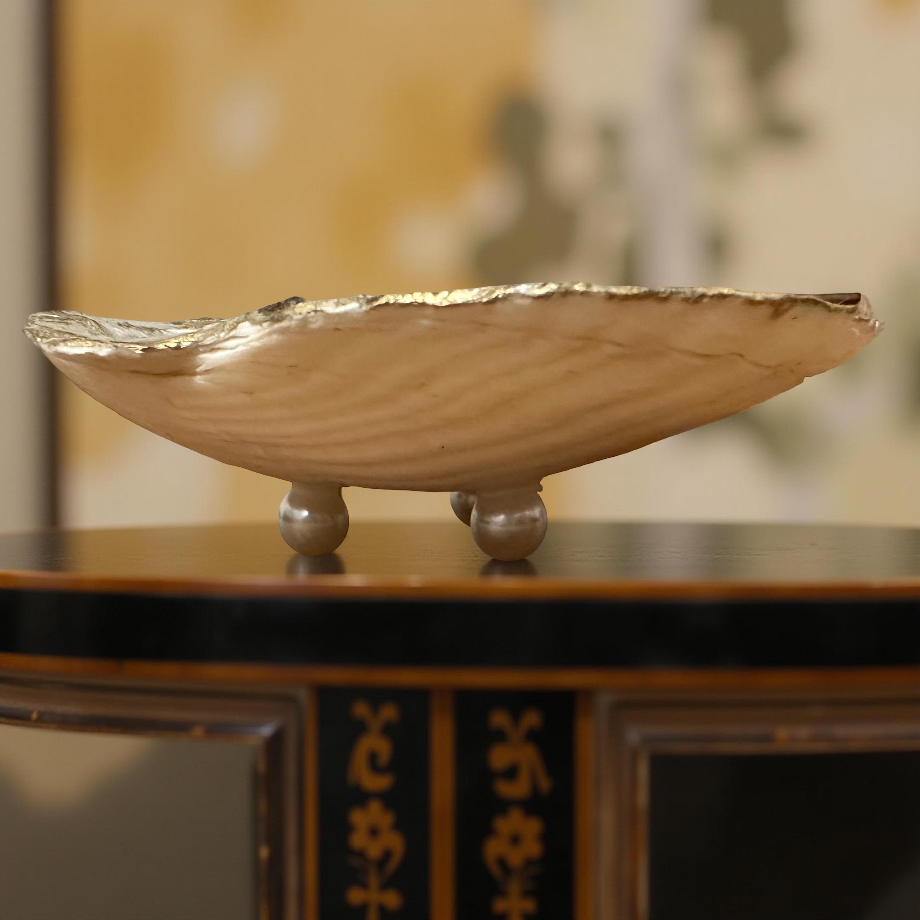 Pearl Crest Scallop Shell Trinket Dish – Gold Rim - Thumbnail 3
