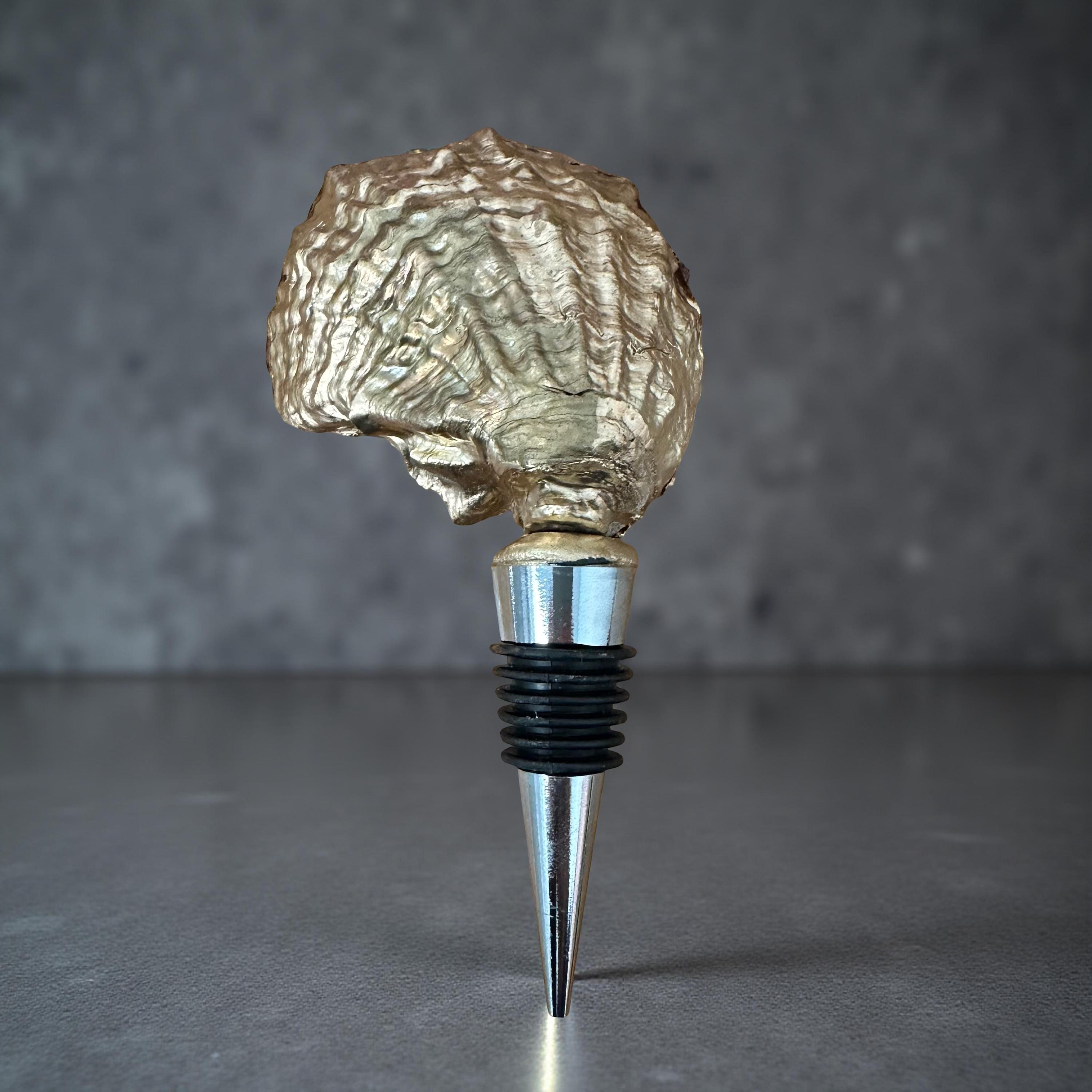 Red Plaid Oyster Shell Wine Stopper – Gold Rim - Thumbnail 3