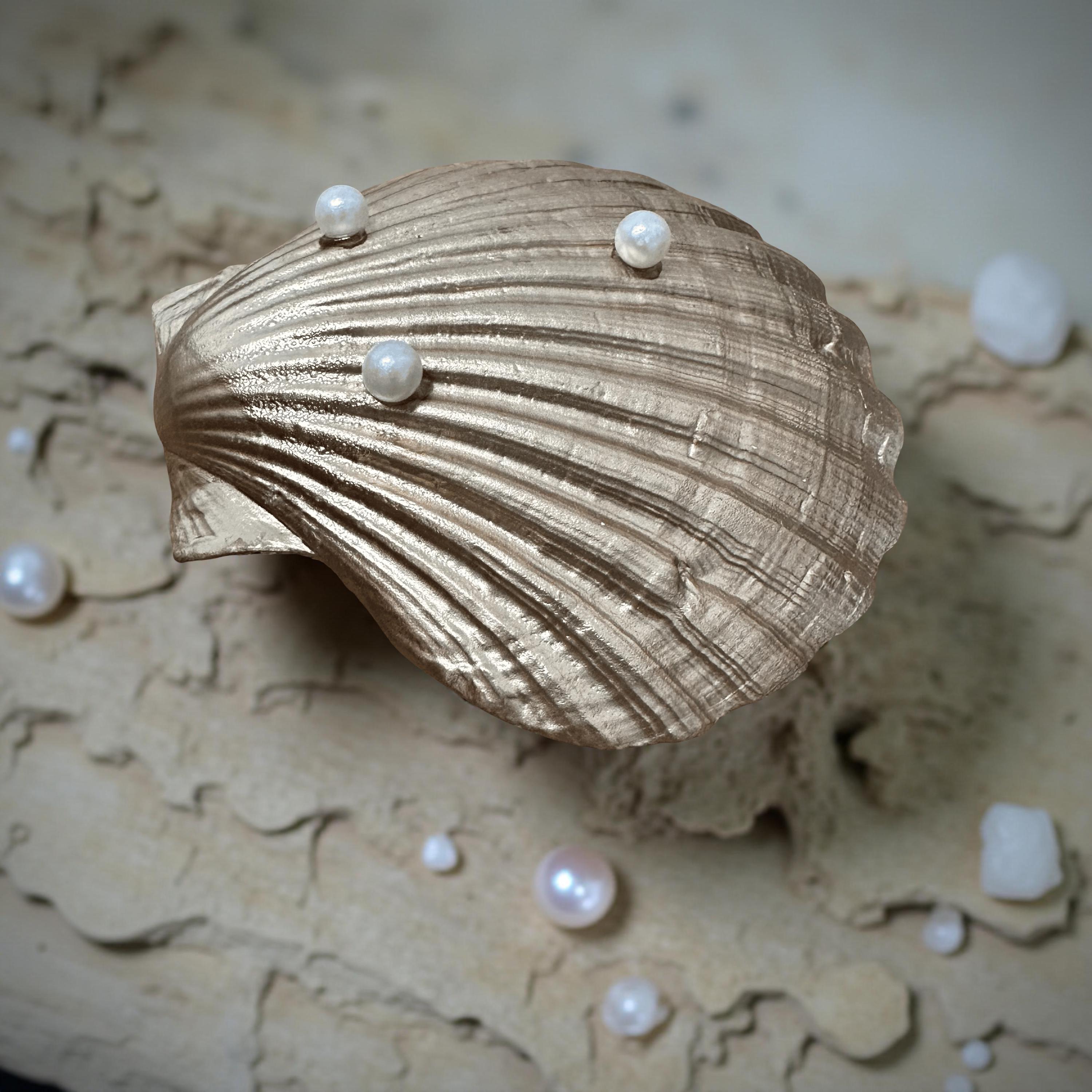 Crystal Crest Scallop Shell Trinket Dish – Gold Rim - Thumbnail 4