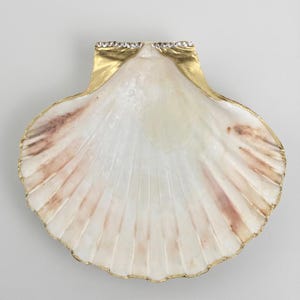 Sunset Blush Scallop Shell Dish – Gold & Rhinestones