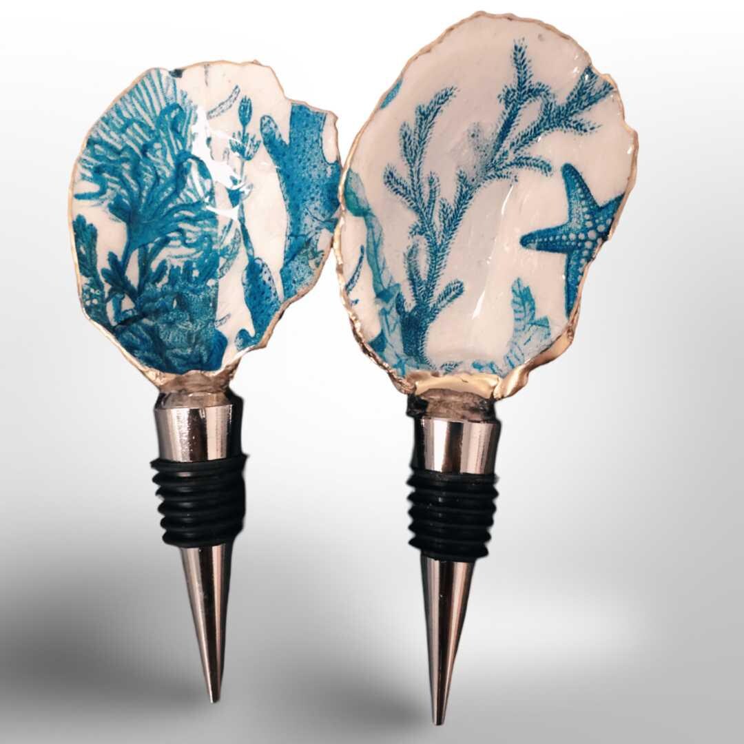 Sea-inspired Oyster Shell Wine Stoppers with Gold Trim - Handcrafted Coastal Decor for Wine Lovers - Thumbnail 2