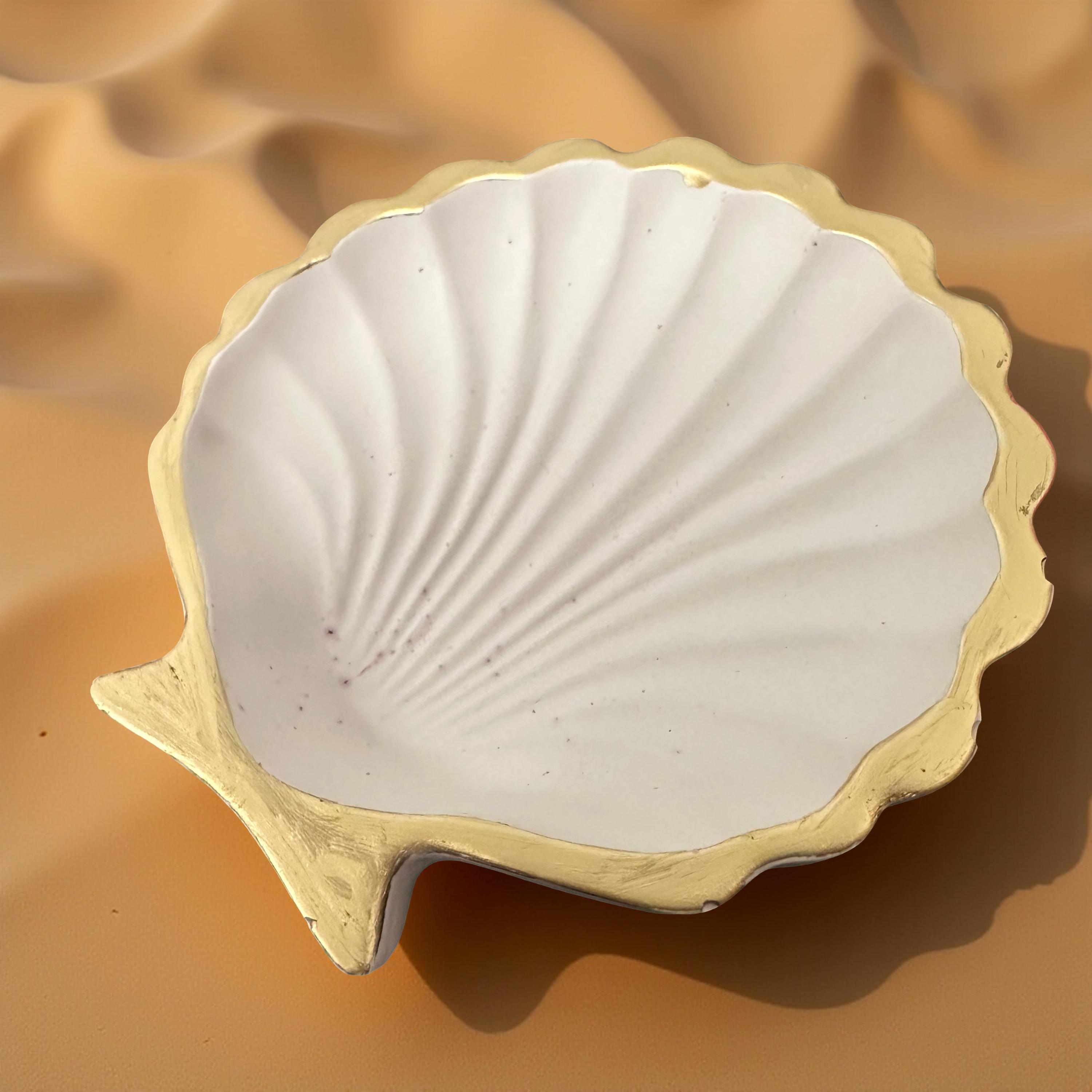 Luxurious Handcrafted Scallop Shell Trinket Dish with Gold Rim - Coastal Home Decor & Jewelry Tray - Thumbnail 3