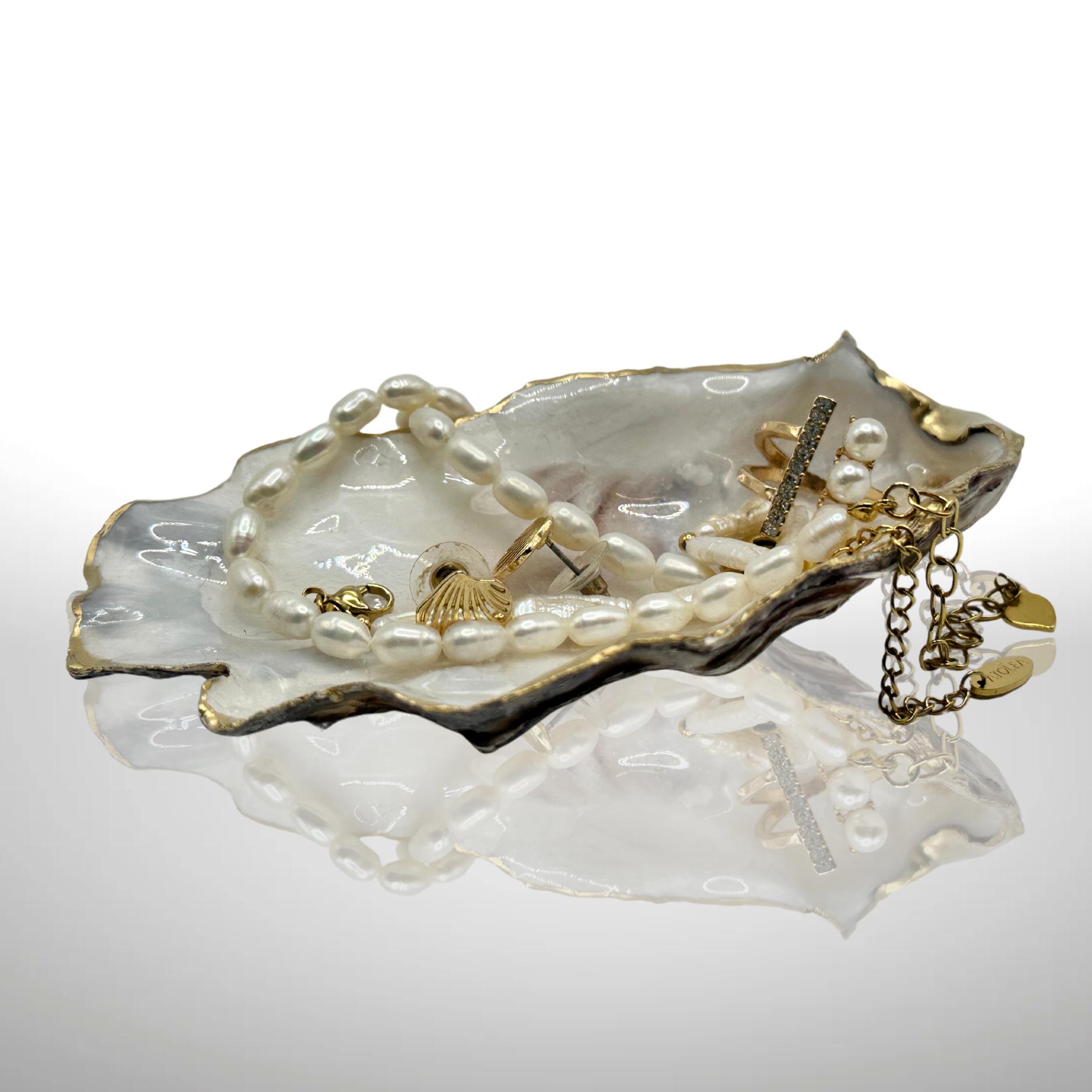 Golden Coast Oyster Shell Jewelry Tray – Gold Rim