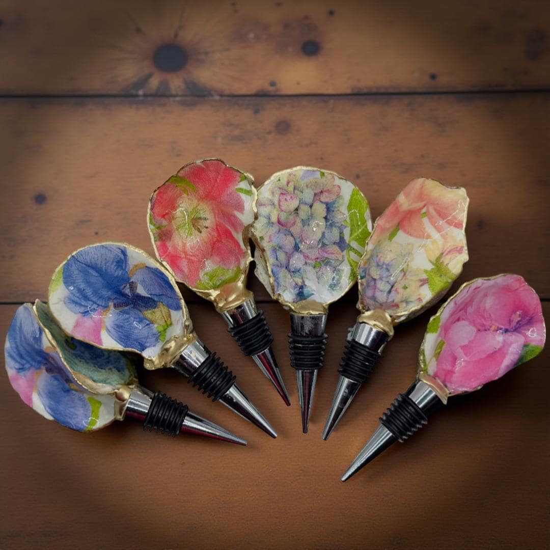 Floral Oyster Shell Wine Stopper: Gold Rim Coastal Decor