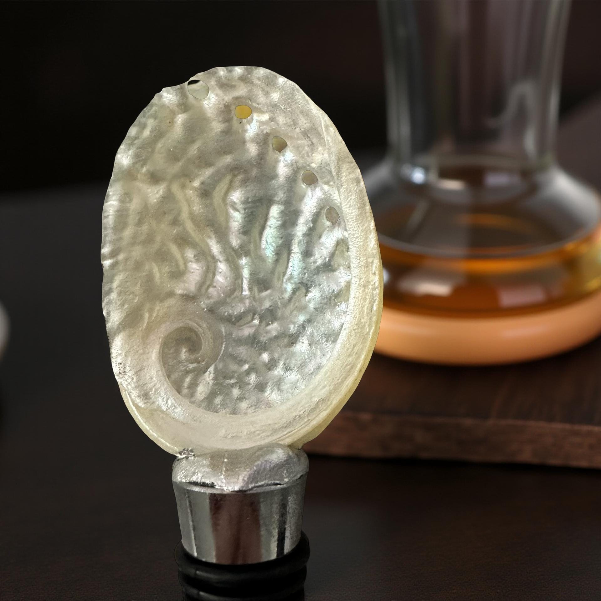 White Abalone Wine Stopper – Gold/Silver Rim - Thumbnail 4
