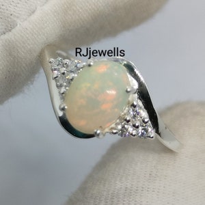 Echter Feueropal Ring, natürlicher äthiopischer Opalring, Vintage Opal Verlobungsring, weißer Opalring, Geschenk für Freunde, Oktober Geburtsstein