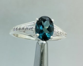 Art Deco London Blue Topaz Ring: 925 Sterling Silver Filigree