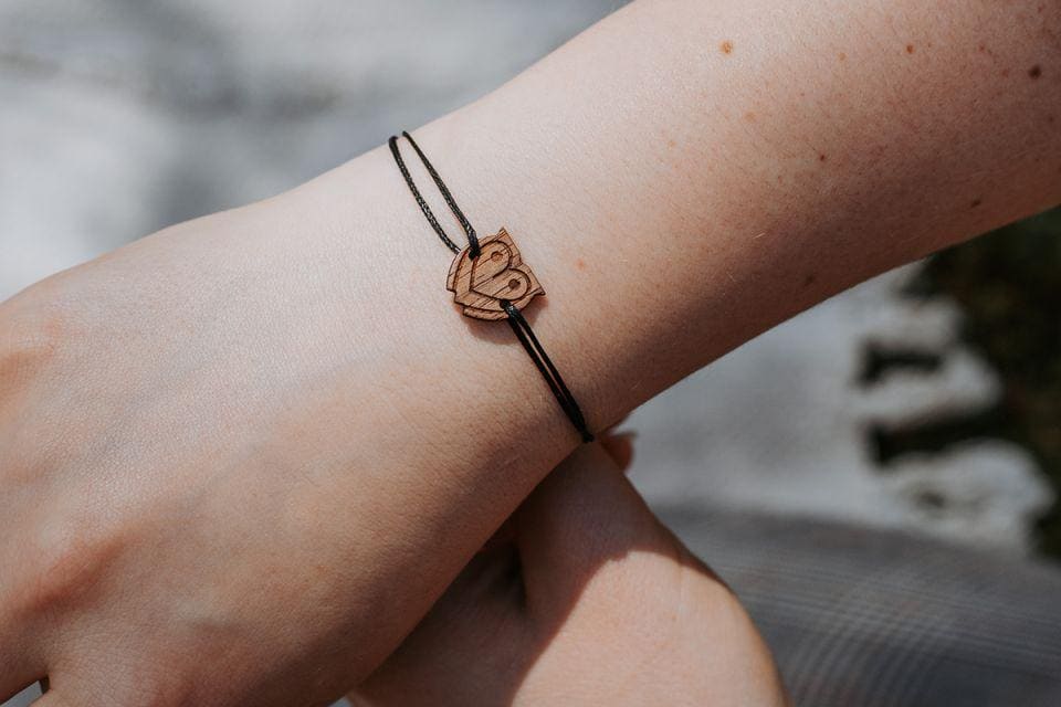 Wise Owl Wooden String Bracelet &ndash; Adjustable Owl Bead Bracelet &ndash; Handmade Nature Jewelry