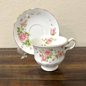 Avon Pink Roses Fine Bone China Teacup and Saucer-Vintage Avon Footed Teacup and Saucer-Vintage Avon Teacup and Saucer-WE COMBINE SHIPPING