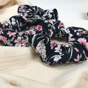 Scrunchie with floral print | Hair accessories for girls and women | Flower scrunchie | Hair tie | Hair band