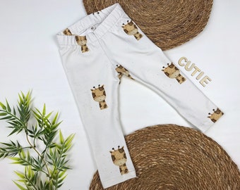 Baby and toddler leggings with a giraffe motif